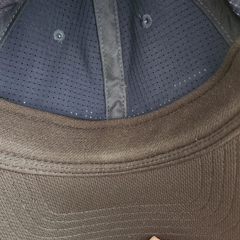 TaylorMade Blue Cap - Picture 9 of 11